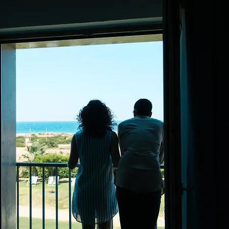 Scoglio Degli Achei Hotel Torre Santa Sabina