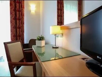 Scoglio Degli Achei Hotel 4*